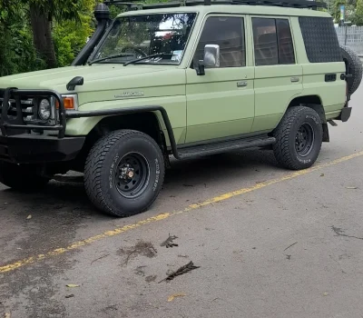 L77